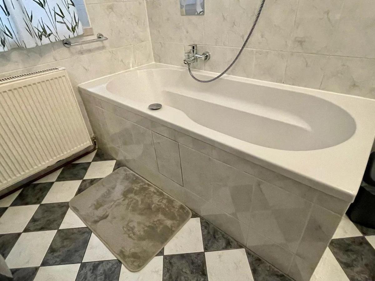 Gemutliche Wohnung Mit Super Lage Vienna Esterno foto
