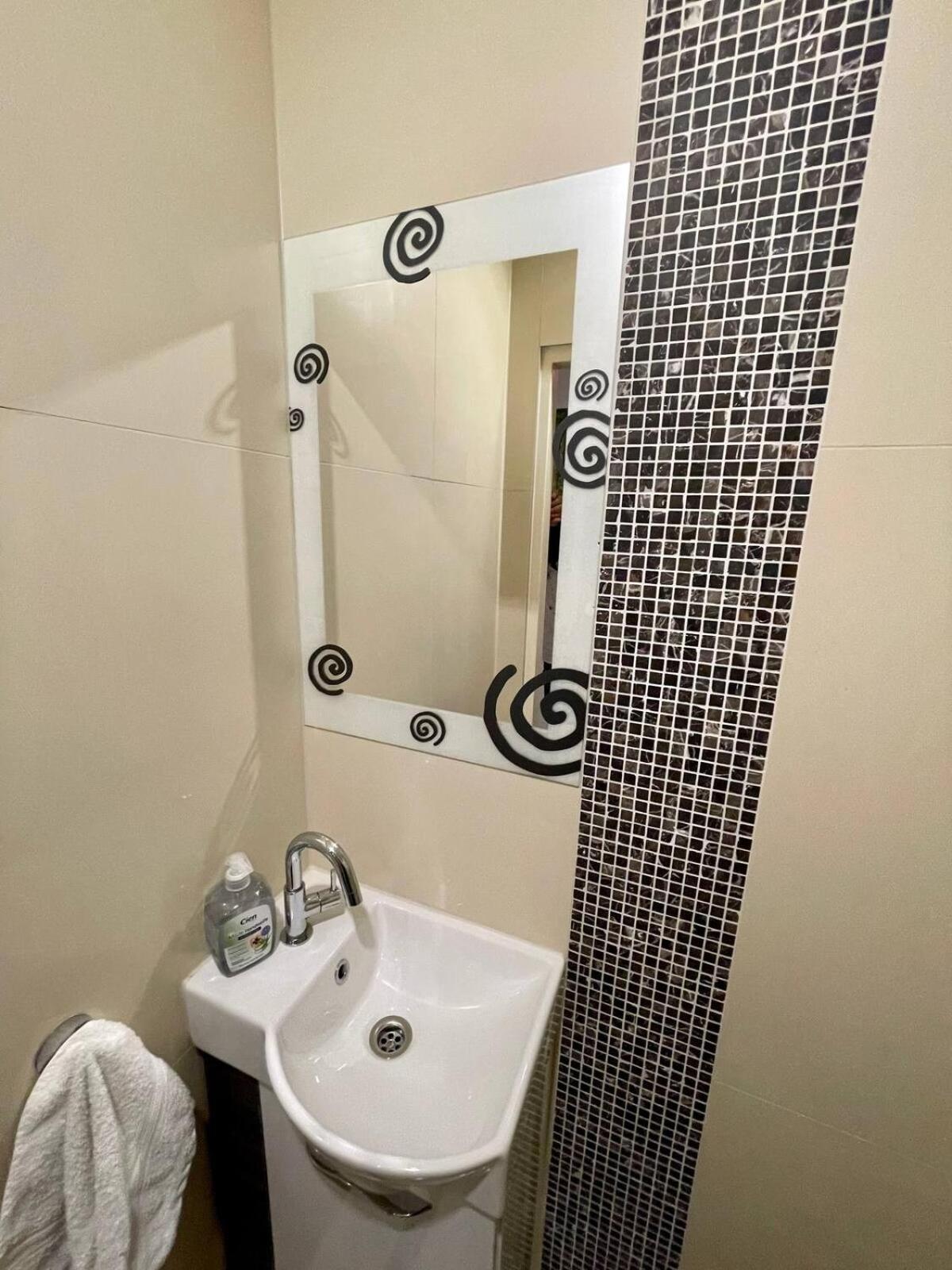 Gemutliche Wohnung Mit Super Lage Vienna Esterno foto